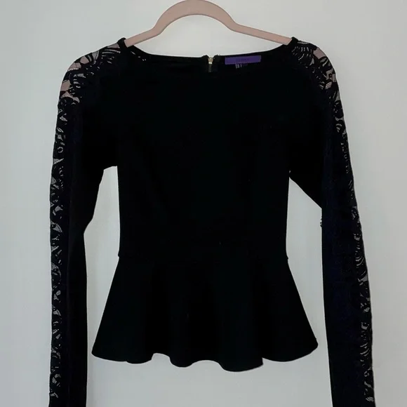 Forever 21 Black Peplum Laced Top - Picture 2 of 3